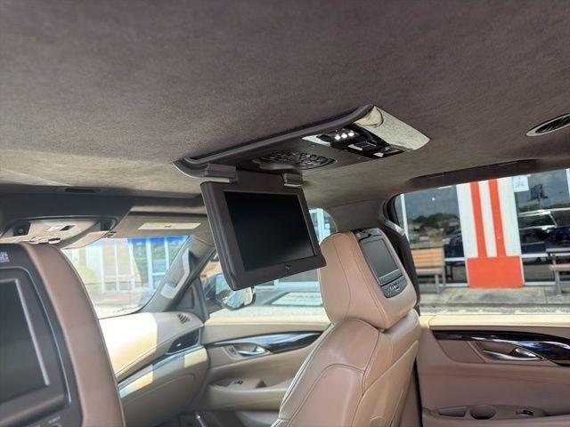 Cadillac Escalade 4WD 4dr Platinum 2019