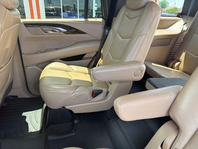 Cadillac Escalade 4WD 4dr Platinum 2019