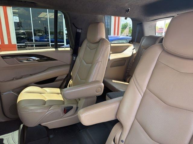 Cadillac Escalade 4WD 4dr Platinum 2019