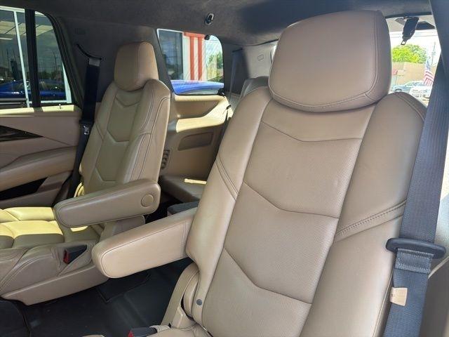 Cadillac Escalade 4WD 4dr Platinum 2019