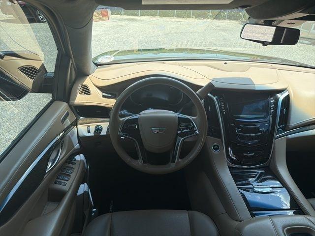 Cadillac Escalade 4WD 4dr Platinum 2019