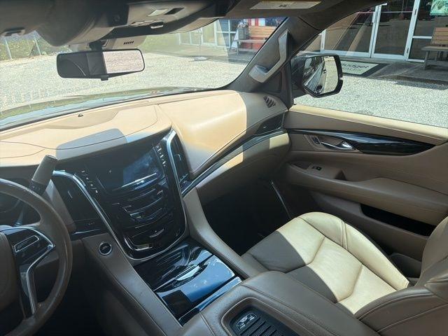 Cadillac Escalade 4WD 4dr Platinum 2019