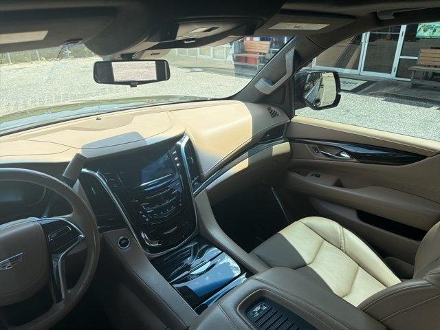 Cadillac Escalade 4WD 4dr Platinum 2019