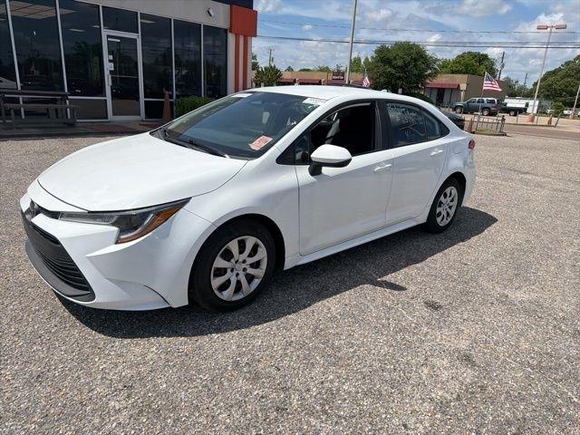 Toyota Corolla LE CVT (Natl) 2024
