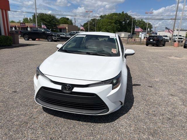 Toyota Corolla LE CVT (Natl) 2024