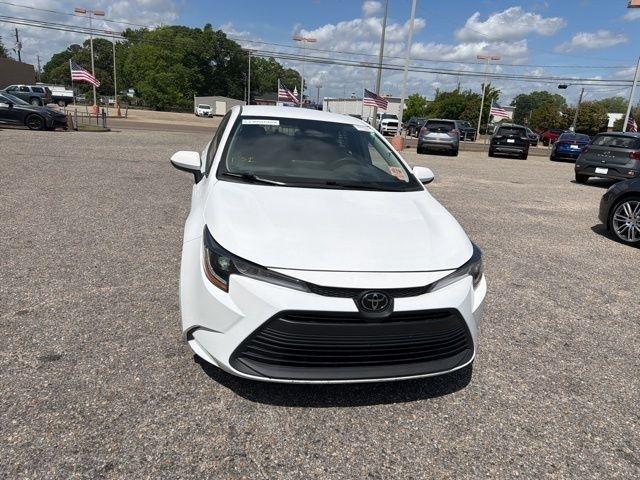 Toyota Corolla LE CVT (Natl) 2024