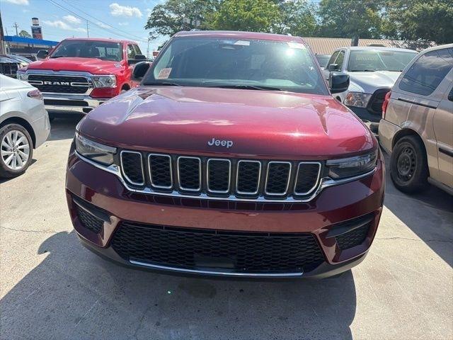 Jeep Grand Cherokee Laredo 4x4 2023
