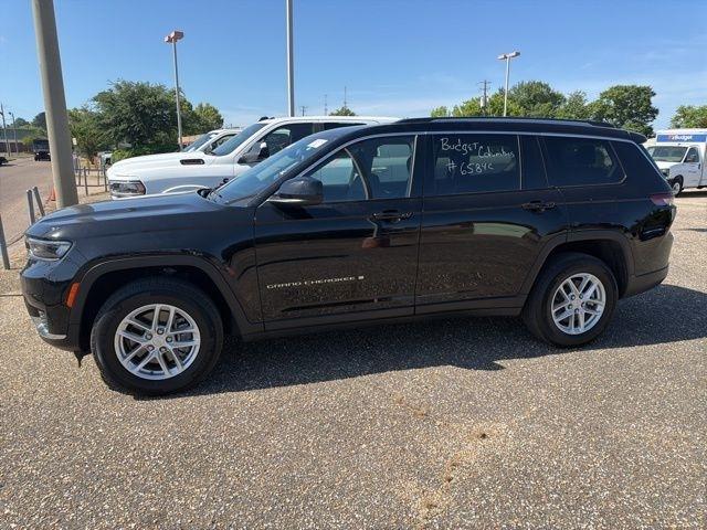 Jeep Grand Cherokee L Laredo 4x2 2023
