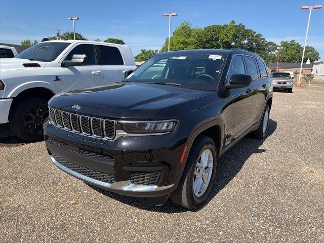 Jeep Grand Cherokee L Laredo 4x2 2023