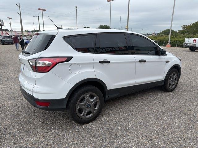 Ford Escape S FWD 2018