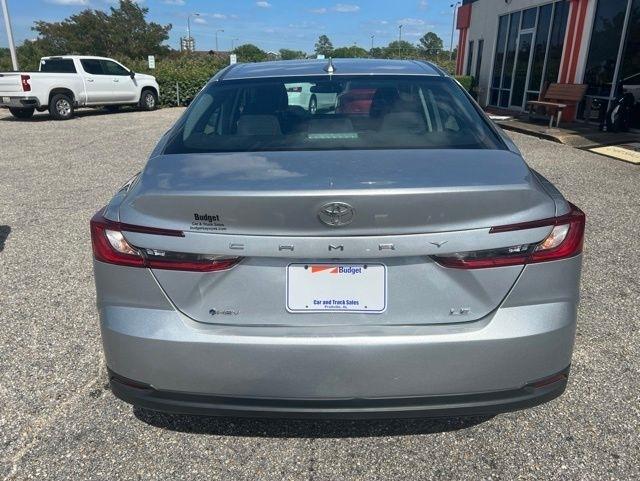 Toyota Camry XLE (Natl) 2025