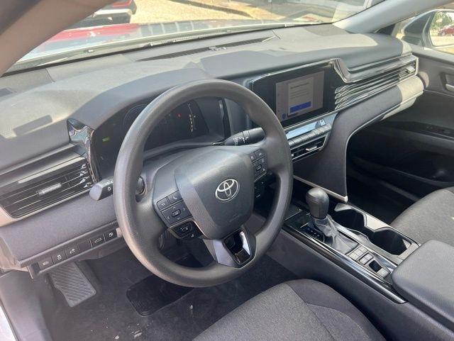 Toyota Camry XLE (Natl) 2025