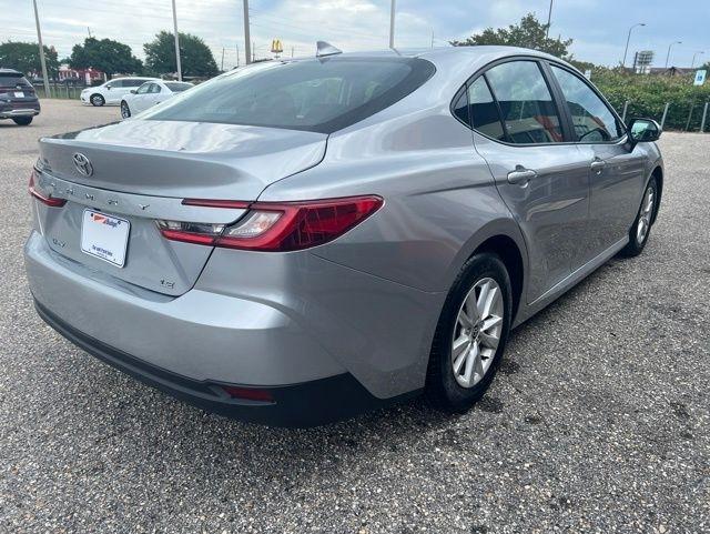 Toyota Camry XLE (Natl) 2025