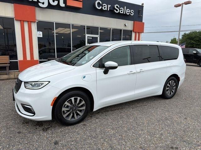 Chrysler Pacifica Hybrid Touring L FWD 2023