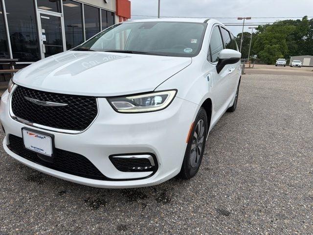 Chrysler Pacifica Hybrid Touring L FWD 2023