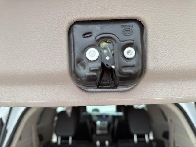 Chrysler Pacifica Hybrid Touring L FWD 2023