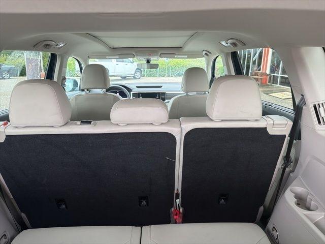 Volkswagen Atlas 3.6L V6 SE w/Technology FWD 2023