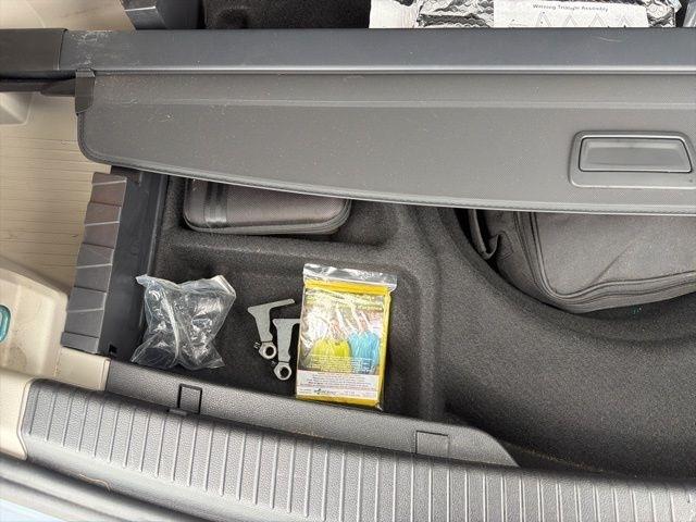 Volkswagen Atlas 3.6L V6 SE w/Technology FWD 2023