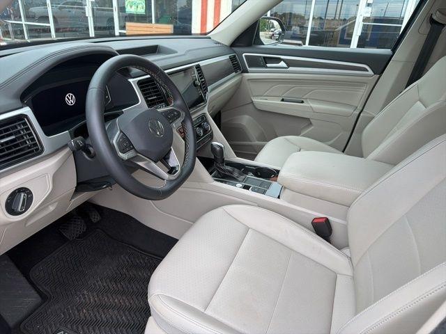 Volkswagen Atlas 3.6L V6 SE w/Technology FWD 2023