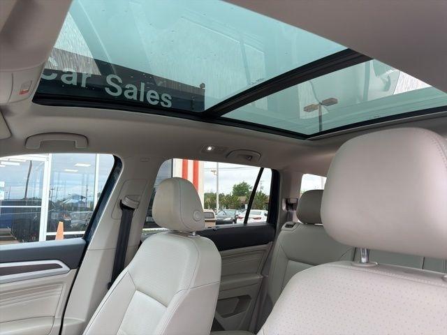 Volkswagen Atlas 3.6L V6 SE w/Technology FWD 2023