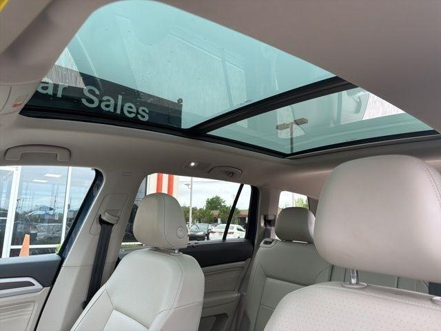 Volkswagen Atlas 3.6L V6 SE w/Technology FWD 2023