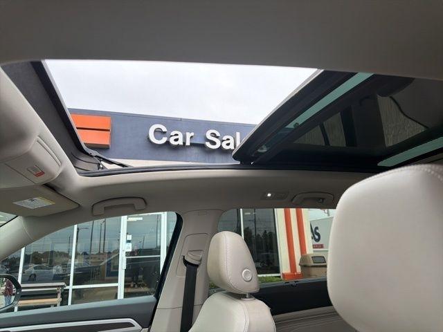 Volkswagen Atlas 3.6L V6 SE w/Technology FWD 2023