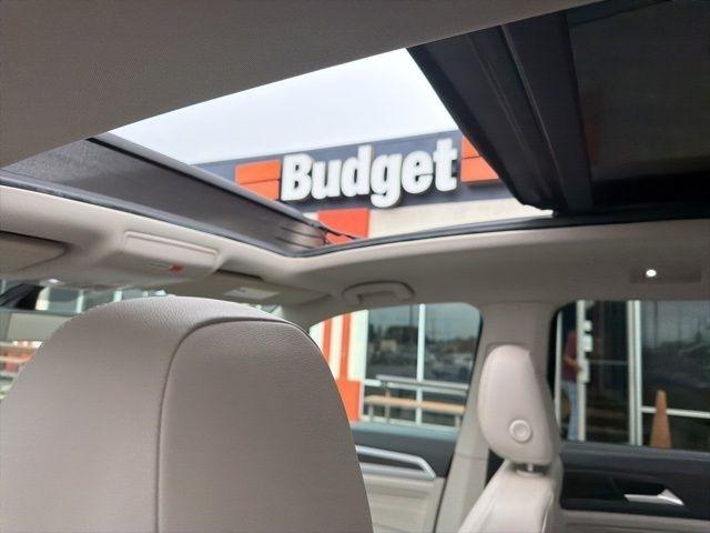 Volkswagen Atlas 3.6L V6 SE w/Technology FWD 2023