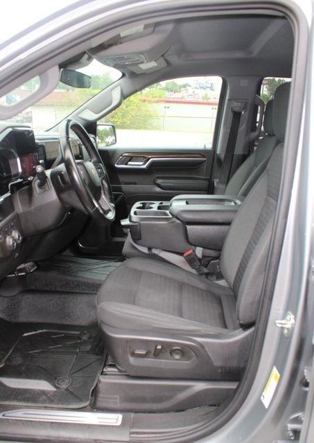 Chevrolet Silverado 1500 4WD Crew Cab 147" LT w/1LT 2023