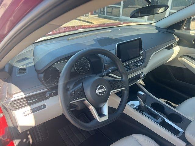 Nissan Altima SV FWD 2025