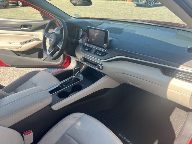 Nissan Altima SV FWD 2025