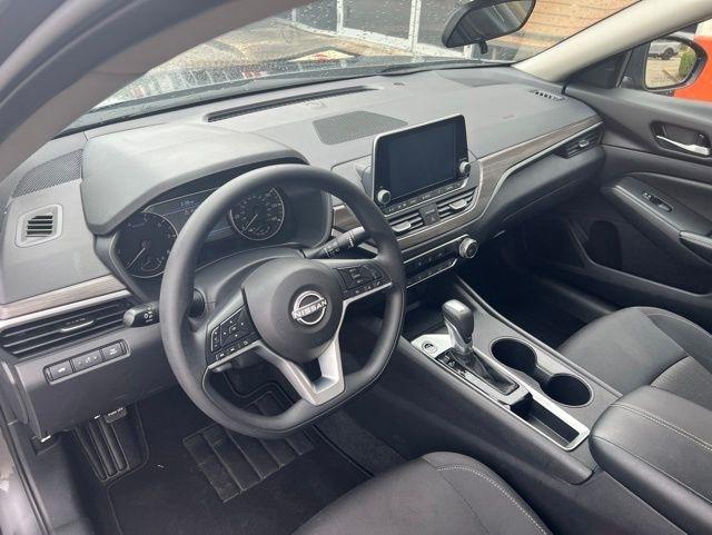 Nissan Altima SV FWD 2025