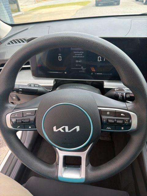 Kia K5 LXS Auto FWD 2025
