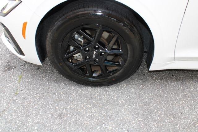 Kia K5 LXS Auto FWD 2025