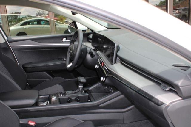 Kia K5 LXS Auto FWD 2025