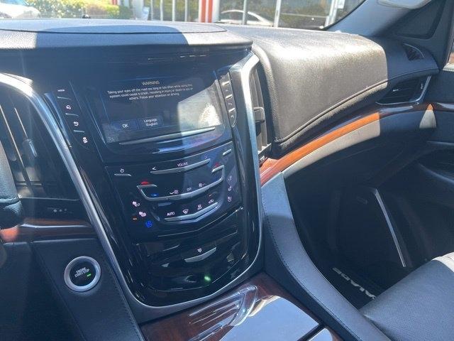 Cadillac Escalade 2WD 4dr Premium Luxury 2020