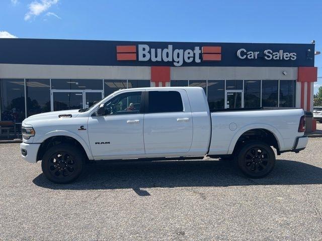 RAM 2500 Laramie 4x4 Mega Cab 6'4" Box 2022