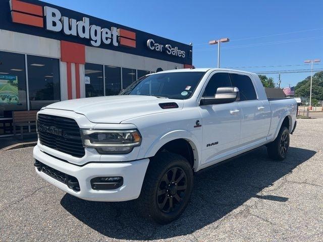 RAM 2500 Laramie 4x4 Mega Cab 6'4" Box 2022