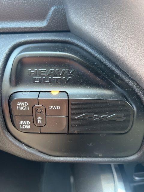 RAM 2500 Laramie 4x4 Mega Cab 6'4" Box 2022