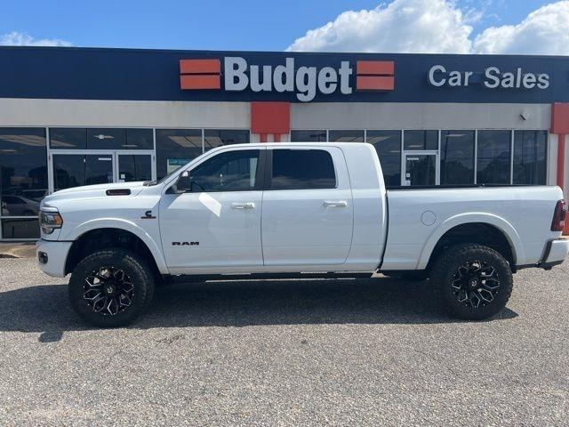 RAM 2500 Laramie 4x4 Mega Cab 6'4" Box 2022