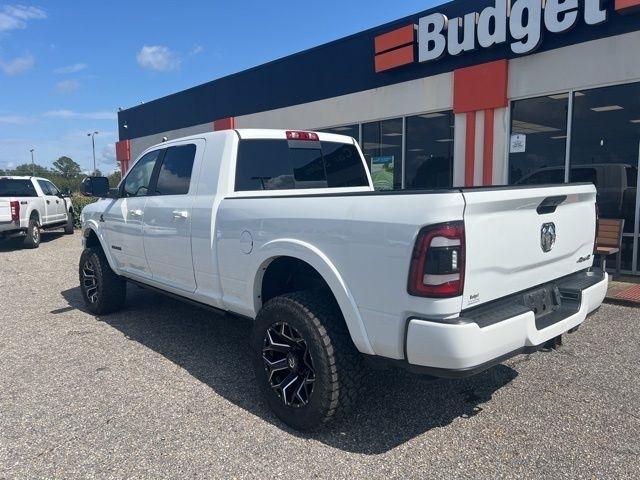 RAM 2500 Laramie 4x4 Mega Cab 6'4" Box 2022