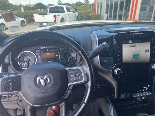 RAM 2500 Laramie 4x4 Mega Cab 6'4" Box 2022
