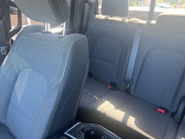 RAM 1500 Big Horn 4x4 Quad Cab 6'4" Box 2022