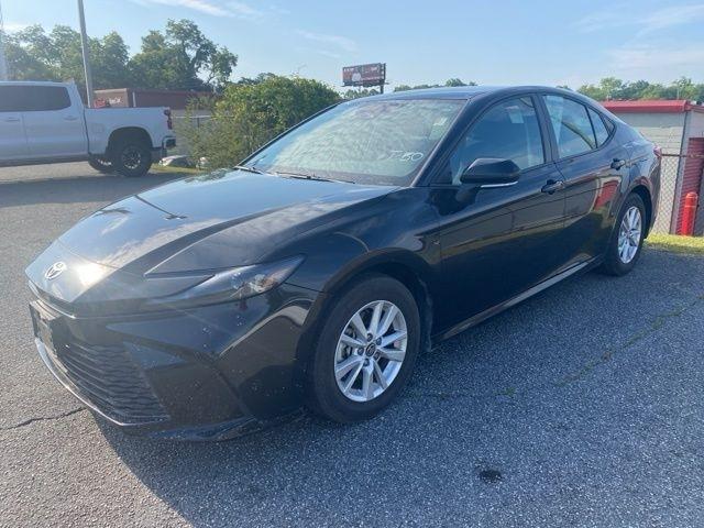 Toyota Camry XLE (Natl) 2025