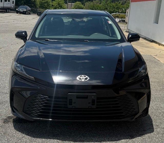 Toyota Camry XLE (Natl) 2025