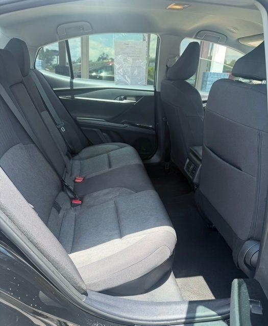 Toyota Camry XLE (Natl) 2025