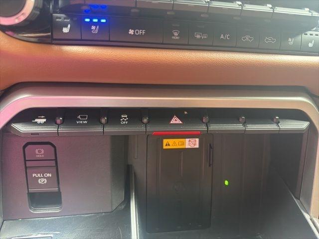 Toyota Tundra 2WD 1794 Edition CrewMax 5.5' Bed (Natl) 2022