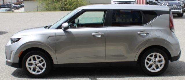 Kia Soul LX FWD 2025