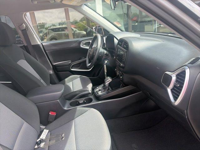 Kia Soul LX FWD 2025