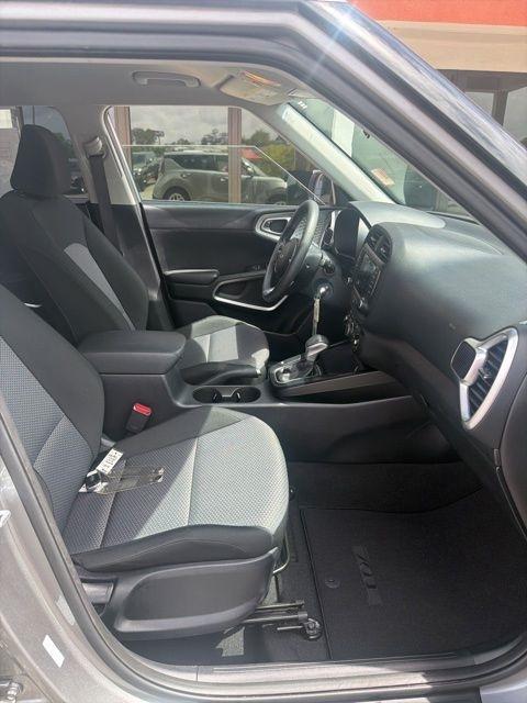 Kia Soul LX FWD 2025