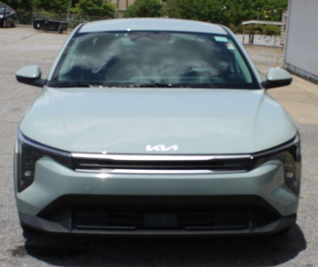Kia K4 LXS FWD 2025
